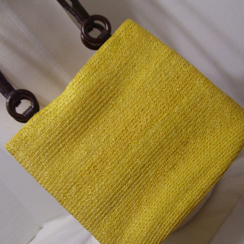 Fashion Summer Handbag Yellow Vegan Straw NWOT - Picture 2 of 5
